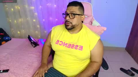 daddy sir master bear online show from February 19, 3:28 am