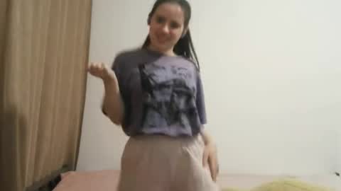 jacquelynsundin online show from September 19, 5:31 am