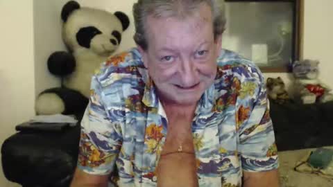 Snapshot of jacques_de_france chatting on March 18, 12:25 am Jacques online show from March 18, 12:25 am