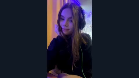 Snapshot of jacqulinescarpone chatting on October 15, 8:58 am Adeline online show from October 15, 8:58 am
