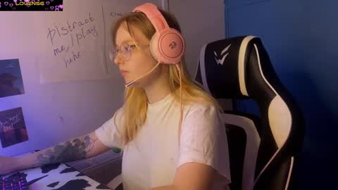 jacywinslat online show from March 2, 8:40 pm