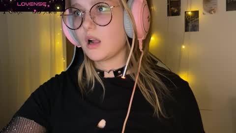 jacywinslat online show from September 24, 6:00 pm