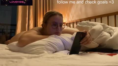 jacywinslat online show from December 19, 4:03 pm