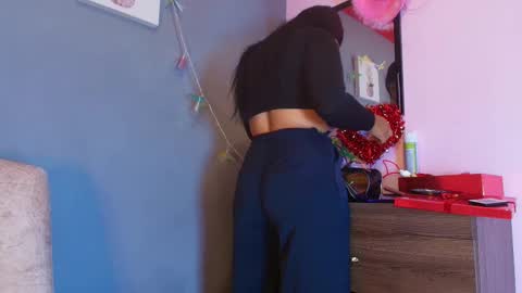  Jade Brunete  online show from March 12, 8:15 pm