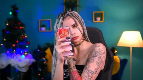 Snapshot of jade_castle chatting on December 18, 2:10 am jade_castle online show from December 18, 2:10 am