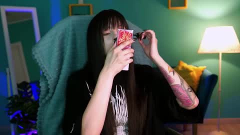 Snapshot of jade_castle chatting on March 7, 2:15 am jade_castle online show from March 7, 2:15 am