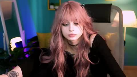 Snapshot of jade_castle chatting on March 9, 5:11 am jade_castle online show from March 9, 5:11 am