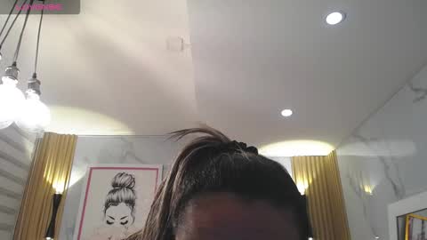 Jade  online show from December 22, 3:25 am