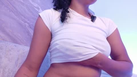 Snapshot of jade_mitchell chatting on March 30, 10:16 am Jade Mitchell online show from March 30, 10:16 am