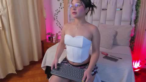 ade online show from December 5, 2:36 pm