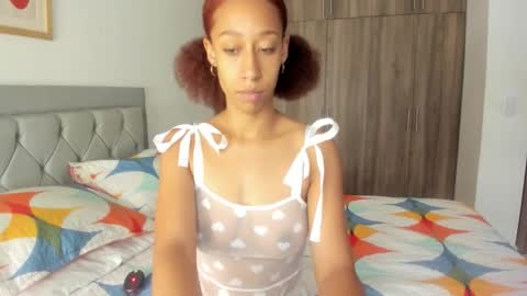 Jade smile online show from January 9, 3:15 pm