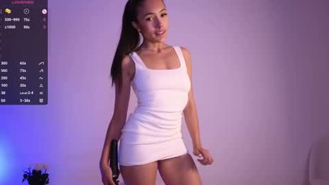 Jade Paris online show from October 19, 8:26 am