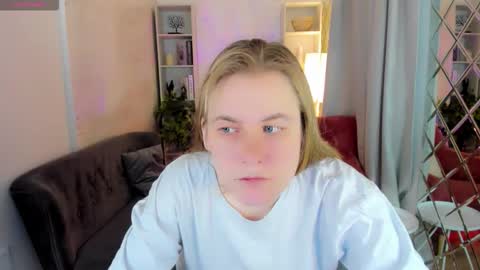 Jade online show from November 12, 9:03 pm