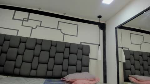 Jade  online show from December 16, 11:12 am