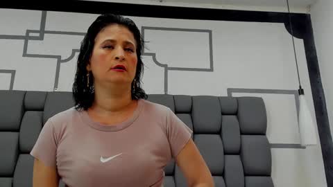 Jade  online show from December 30, 11:04 am