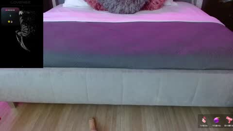 JADE online show from January 15, 8:26 pm