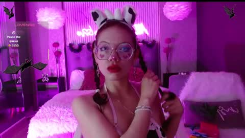 JADE online show from October 13, 8:53 pm