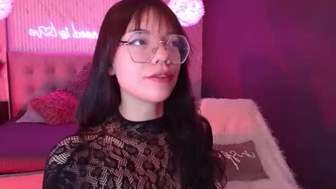 JADE online show from June 11, 2:04 pm