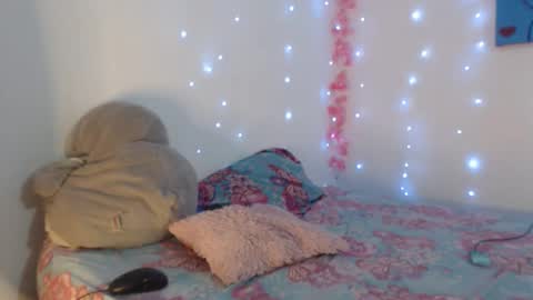 Jade Watson online show from December 17, 5:13 am