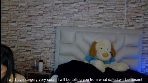 jade white  online show from May 4, 12:56 pm