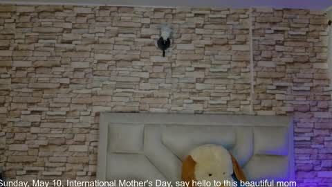 jade white  online show from May 8, 1:49 pm