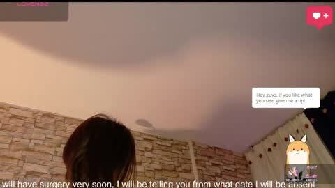 jade white  online show from May 25, 12:44 pm