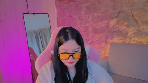 Jade online show from February 3, 7:35 am