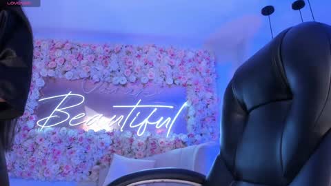 JADE EVANS online show from December 30, 9:08 pm