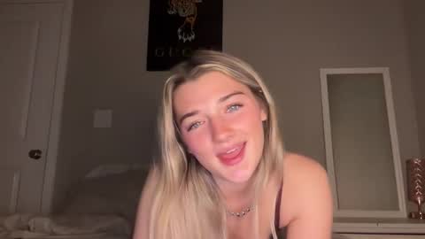 Jade james online show from March 10, 4:28 am