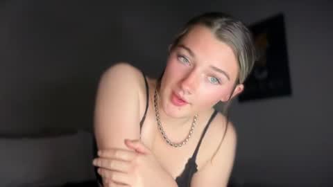Jade james online show from June 28, 2:50 am