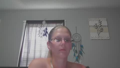 JadeLuv online show from June 5, 4:35 pm