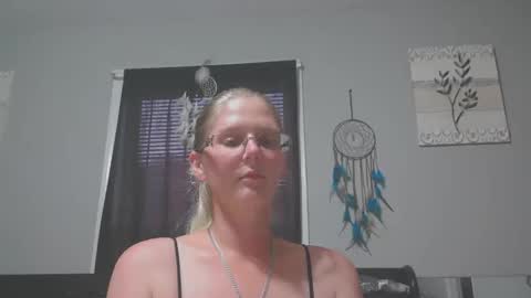 JadeLuv online show from June 10, 1:06 am