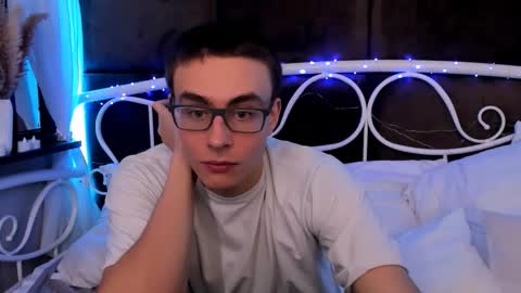 Jaden online show from December 15, 4:00 pm