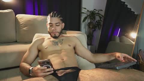 Jaden Feynman online show from January 12, 2:39 am