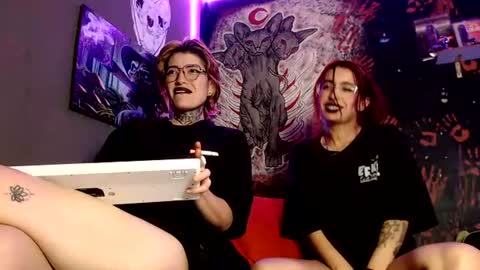 Alex and Venus online show from June 25, 4:00 pm