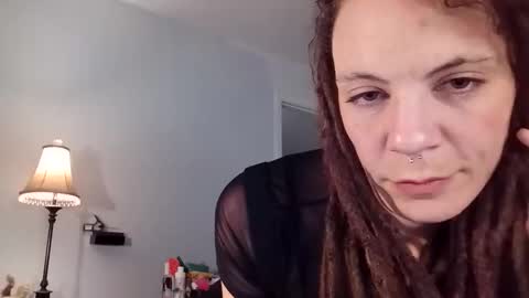 jader0se online show from November 16, 10:21 am