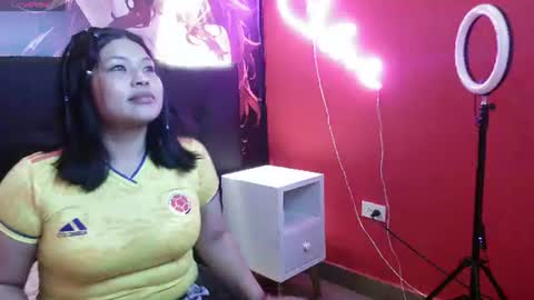 Snapshot of jadeviolet_ chatting on June 11, 11:25 pm Jadeviolet online show from June 11, 11:25 pm
