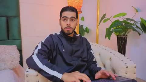 Snapshot of jadiel_stone chatting on June 10, 11:42 am Jadiel online show from June 10, 11:42 am
