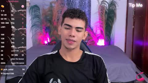 javi15  online show from December 5, 3:37 am