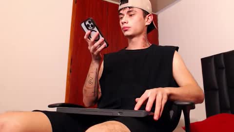 jaico_santos online show from October 18, 11:05 pm