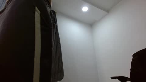 Snapshot of jaico_santos1 chatting on April 9, 4:01 am Jaico online show from April 9, 4:01 am