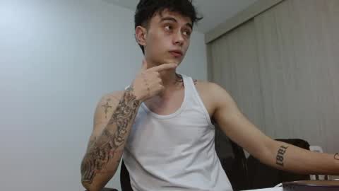 Snapshot of jaico_santos1 chatting on April 9, 11:21 pm Jaico online show from April 9, 11:21 pm