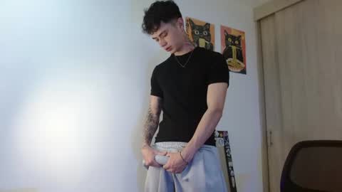 Snapshot of jaico_santos1 chatting on July 31, 11:48 pm Jaico online show from July 31, 11:48 pm