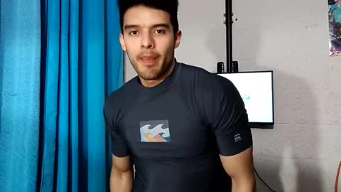 Snapshot of jair1_69 chatting on April 21, 4:52 am JaxXx online show from April 21, 4:52 am