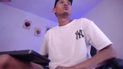 JAISON HALLS online show from October 9, 8:23 am