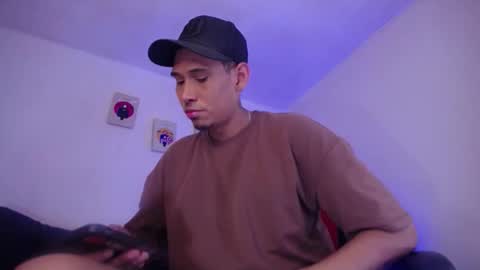 JAISON HALLS online show from October 12, 8:24 am