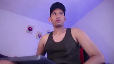 JAISON HALLS online show from October 13, 8:14 am