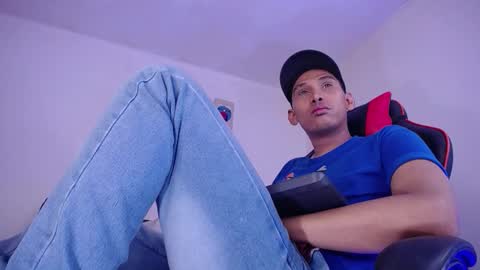 JAISON HALLS online show from October 23, 2:11 am