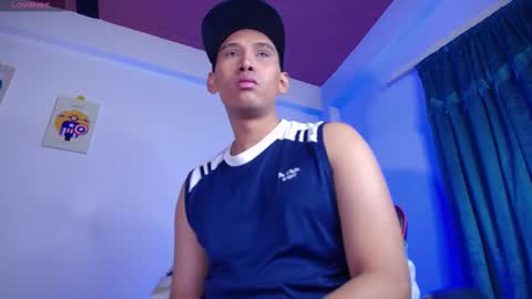 JAISON HALLS online show from November 21, 4:22 am