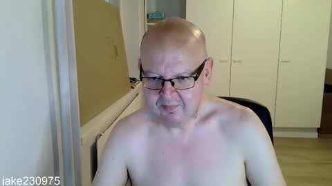 Jake2309 online show from November 9, 8:29 pm